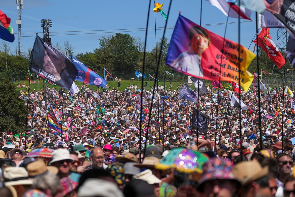Glastonbury tickets sold out in half an hour