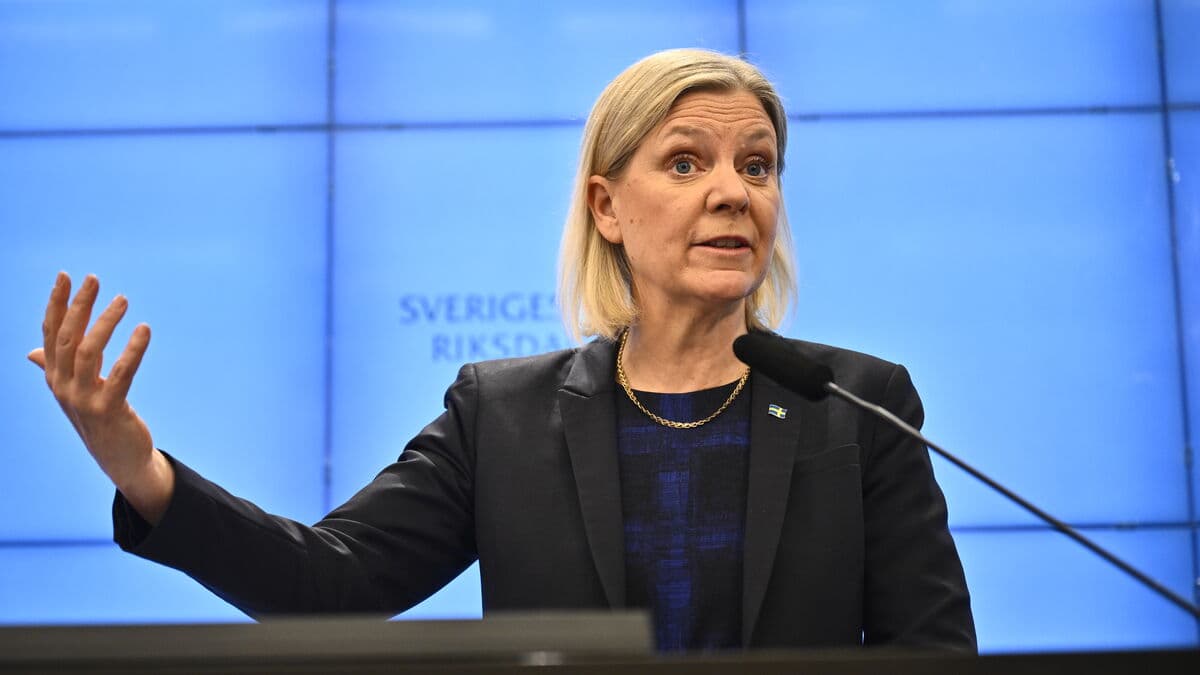 Obviously Åkesson is in charge, says Magdalena Andersson