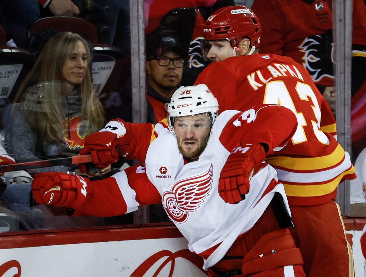 Christian Fischer Retires from NHL at 28 to Pursue Golf Career