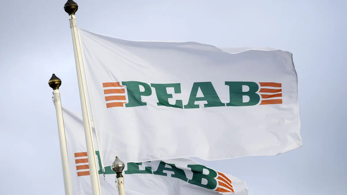 Peab shares fall more than 10 percent after interim report