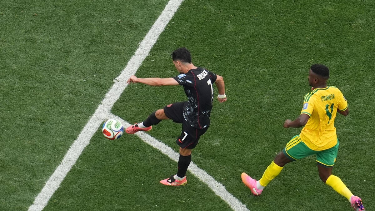 Stephen Eustáquio sends Canada into historic World Cup last 16 with stoppage-time winner
