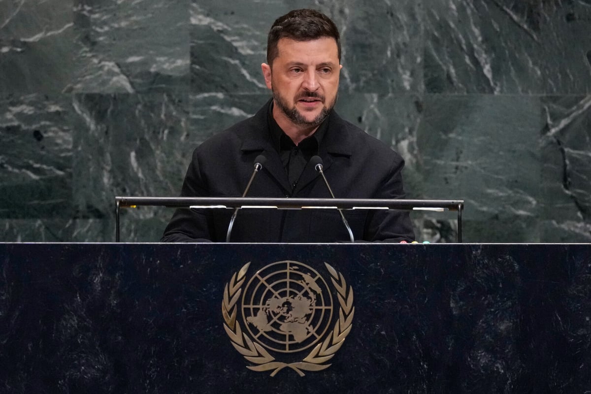 Zelenskyj Warns of Historic Arms Race Amid Global Tensions