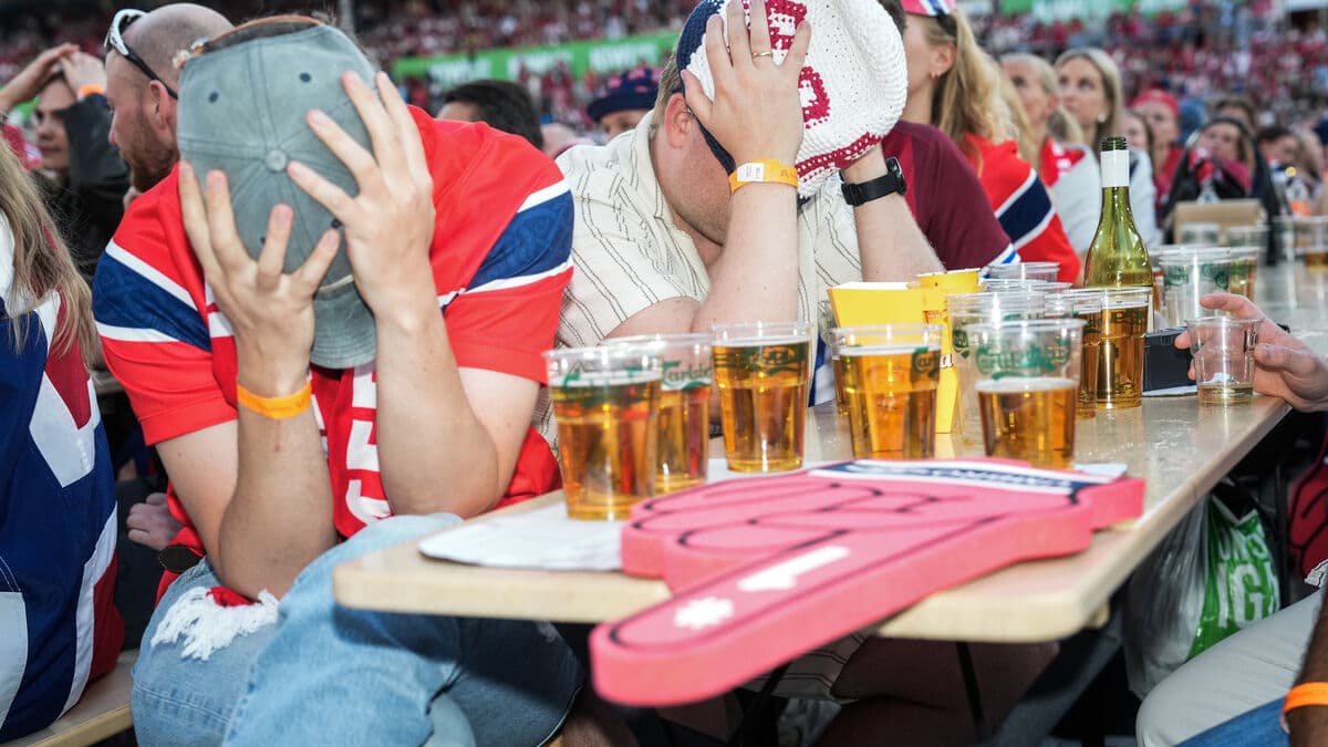 Norwegian politicians back making 24-hour alcohol service permanent