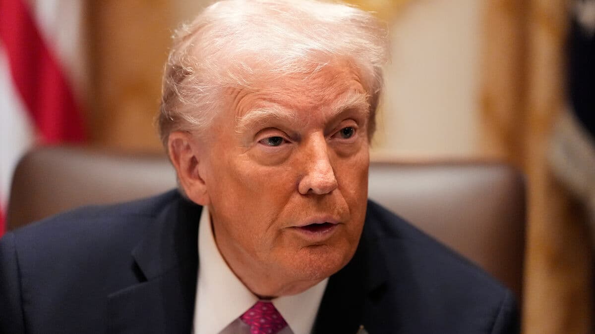 Trump Confirms US Raid on Venezuelan Submarine; Two Arrested