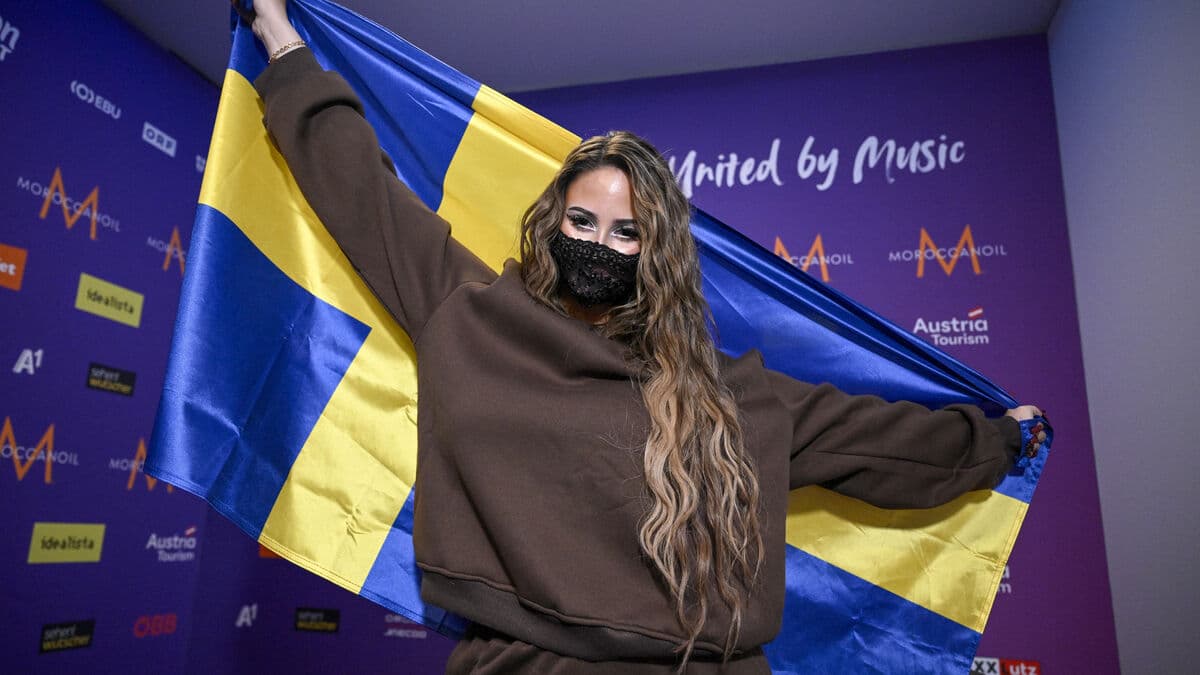 Felicia advances to the Eurovision final - relief