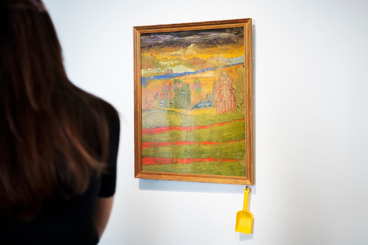 Dick Bengtsson's Art Challenges Perceptions at Stockholm Exhibit