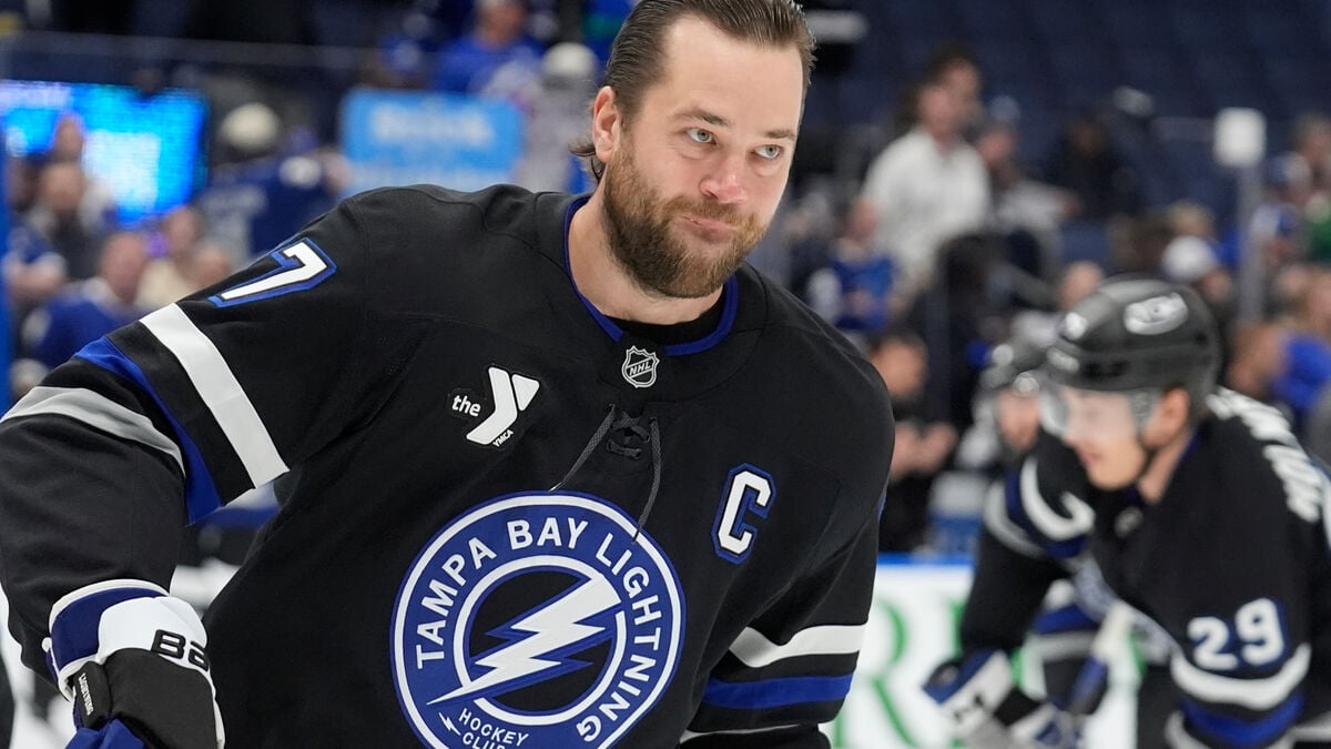 Victor Hedman back on the ice for Tampa Bay after March break