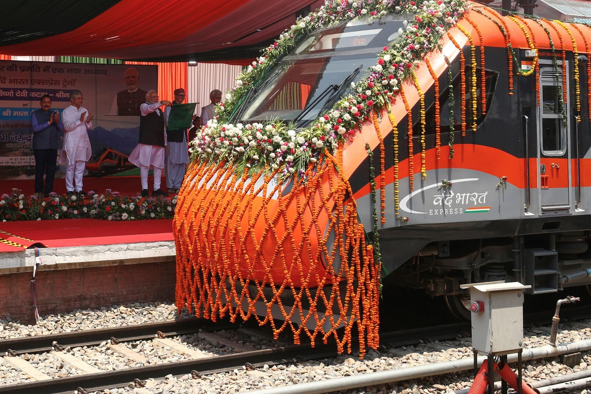 Modi Inaugurates Controversial Railway in Disputed Kashmir