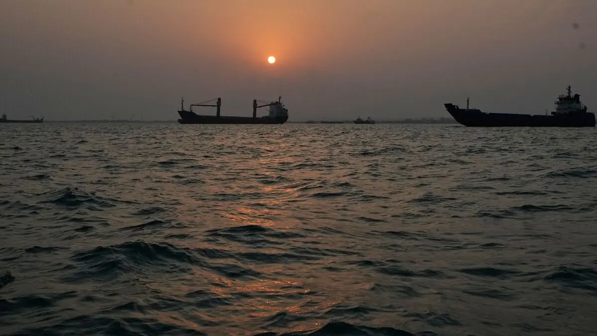 More LNG tankers are passing through the Strait of Hormuz, Bloomberg says