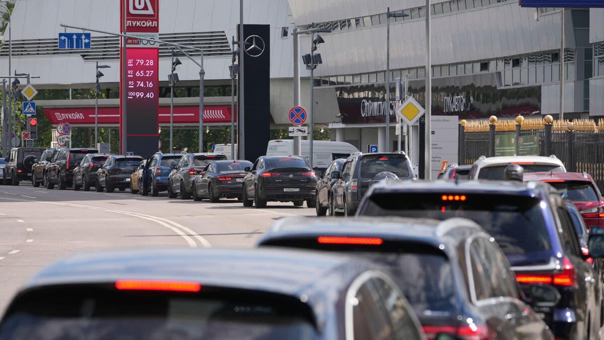 Russia extends diesel export ban until end of the year amid fuel shortage