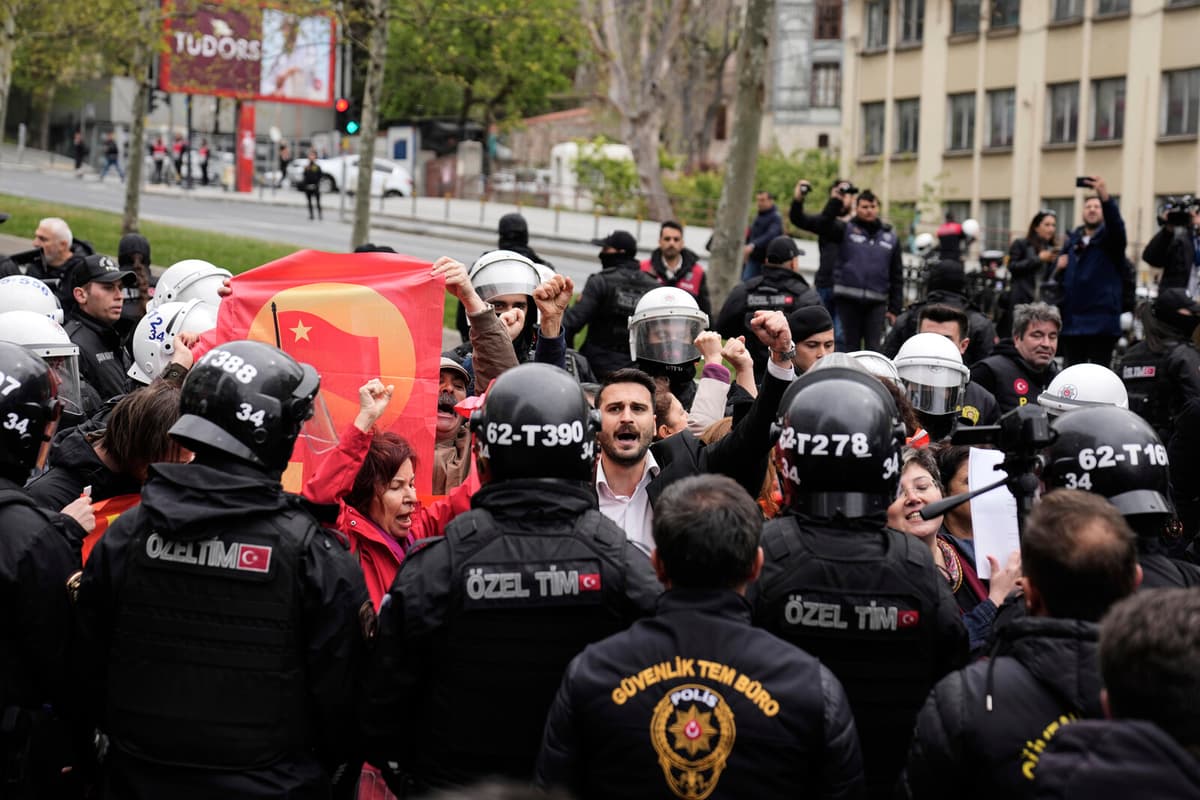 400 Arrested in Istanbul During May Day Protests