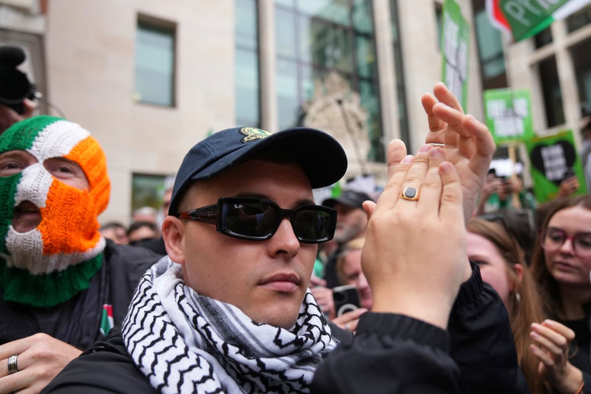 Kneecap Cancels USA Tour Amid Band Member's Legal Issues