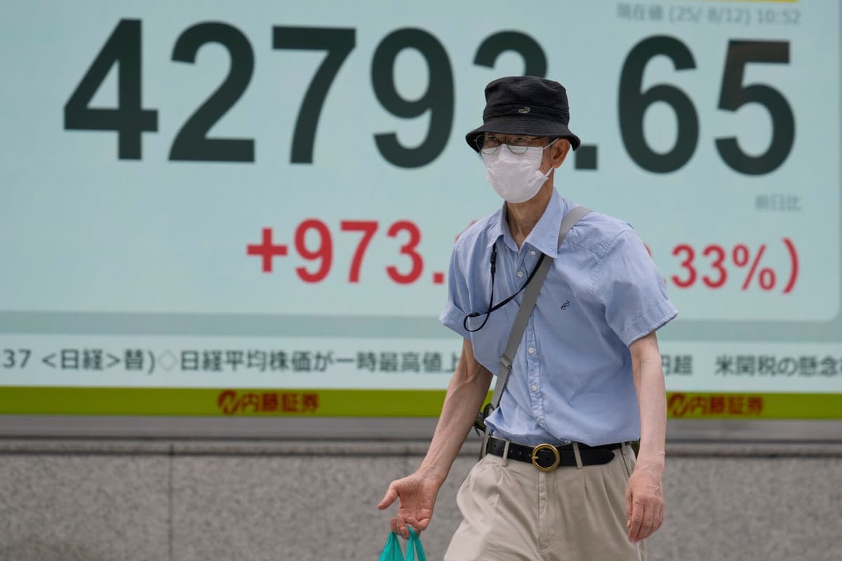 Asian Stocks Rise Following US Fed Interest Rate Cut