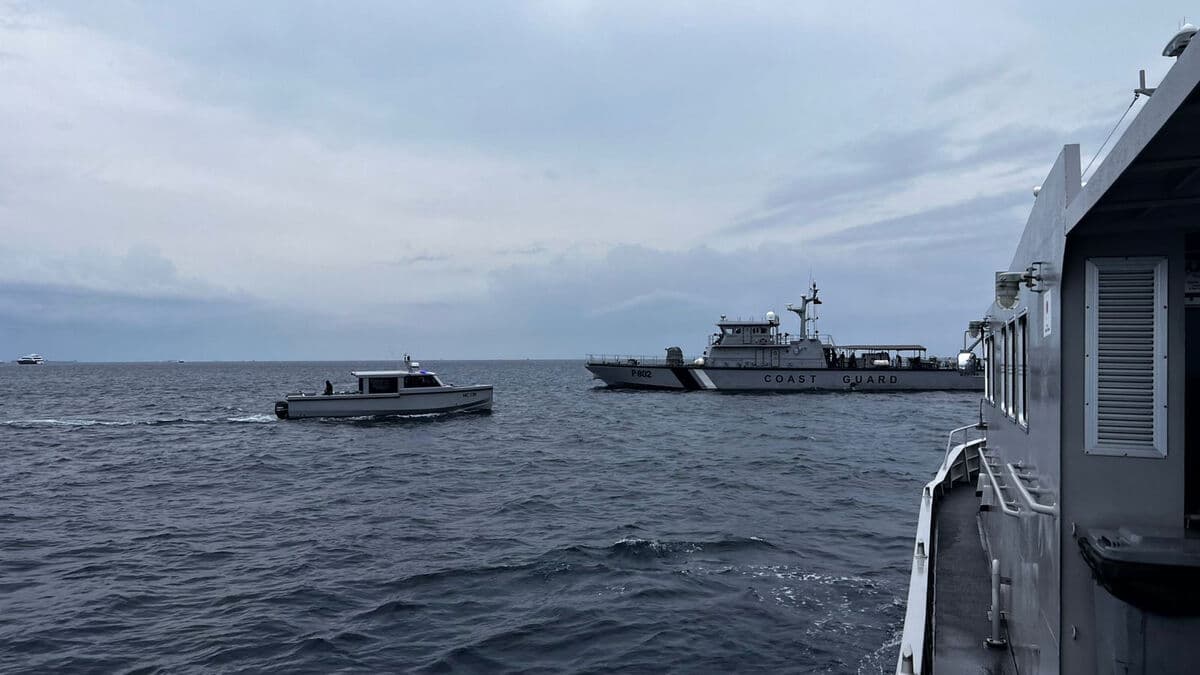 Rescue diver dies while searching for bodies of four Italian divers