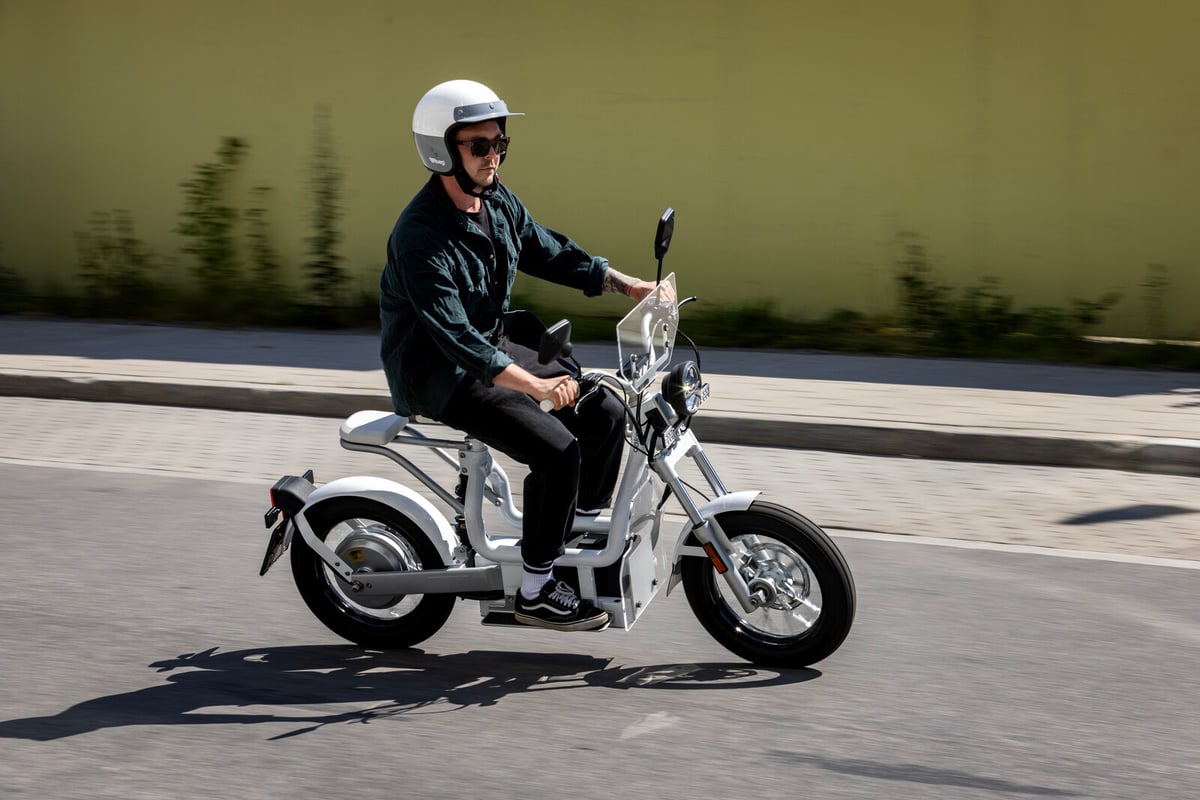 Sweden Invests in 48,000 Electric Mopeds for Ghana to Offset Emissions