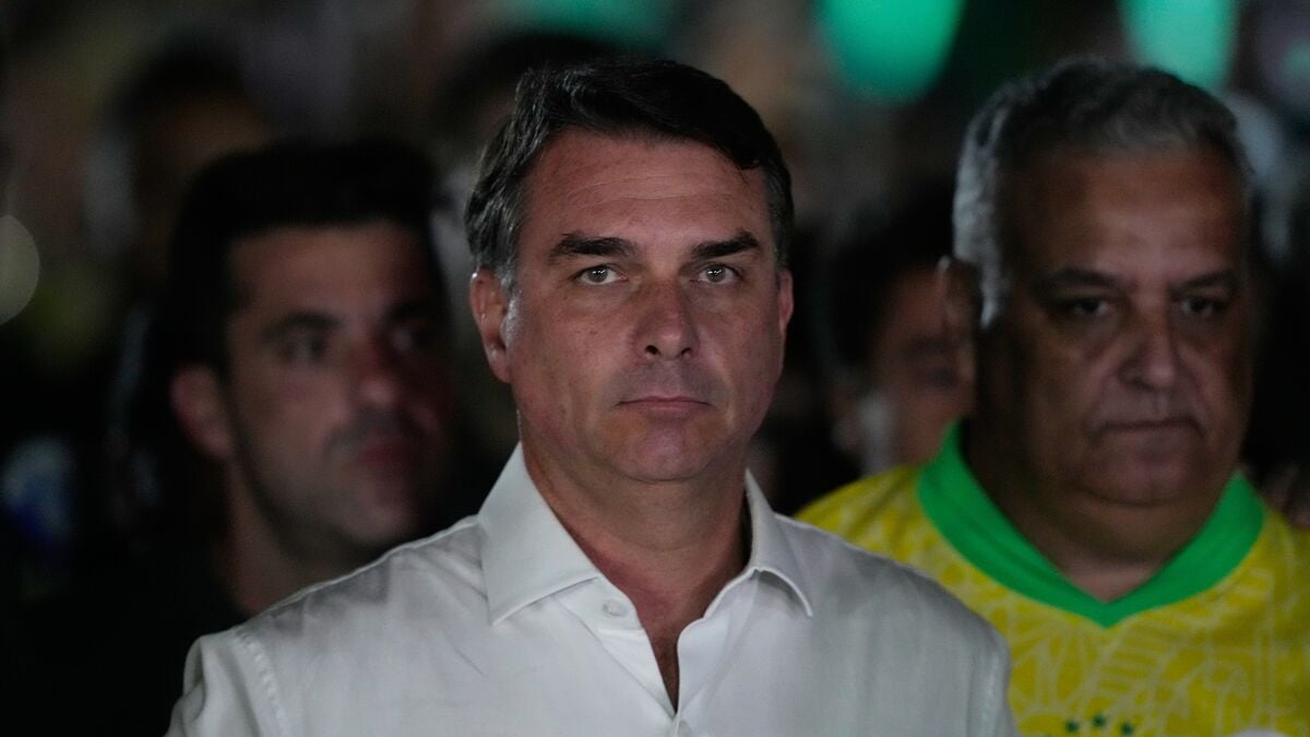Sources: Flávio Bolsonaro arrives in the US despite passport order