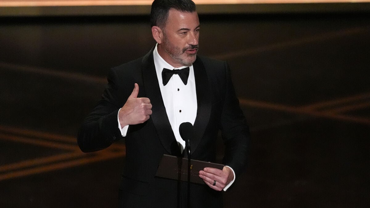 Kimmel defends jokes about the Trump couple after White House criticism