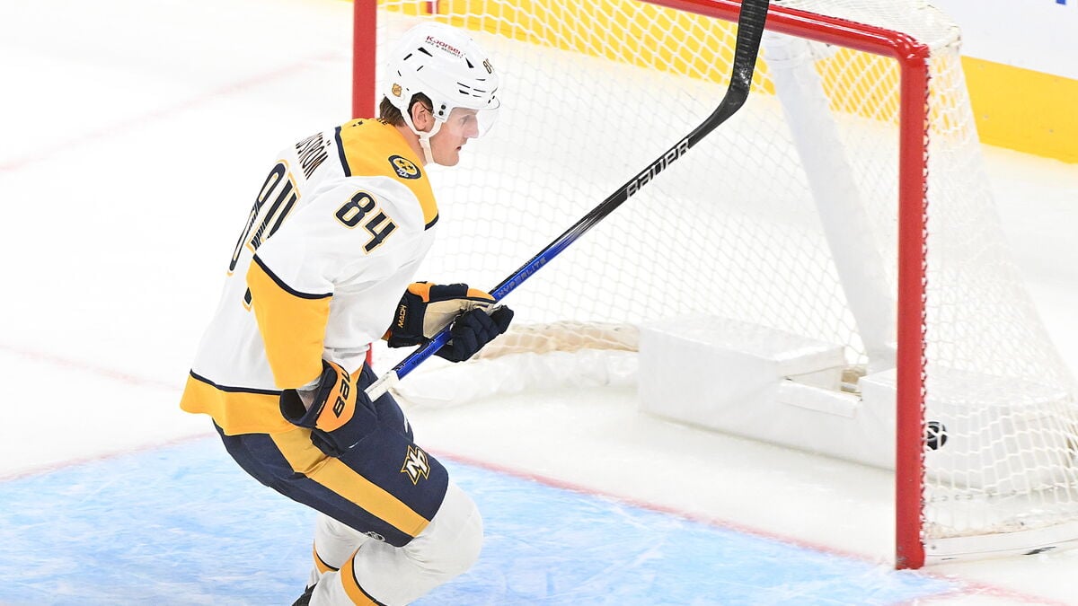 Adam Edström scores twice in final minute as Nashville beats Montreal 5-2
