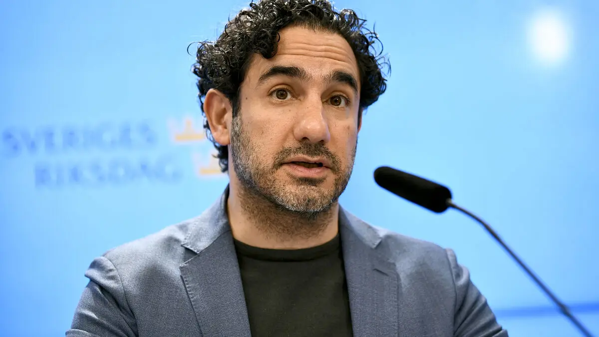 S proposes relocation support for young unemployed people