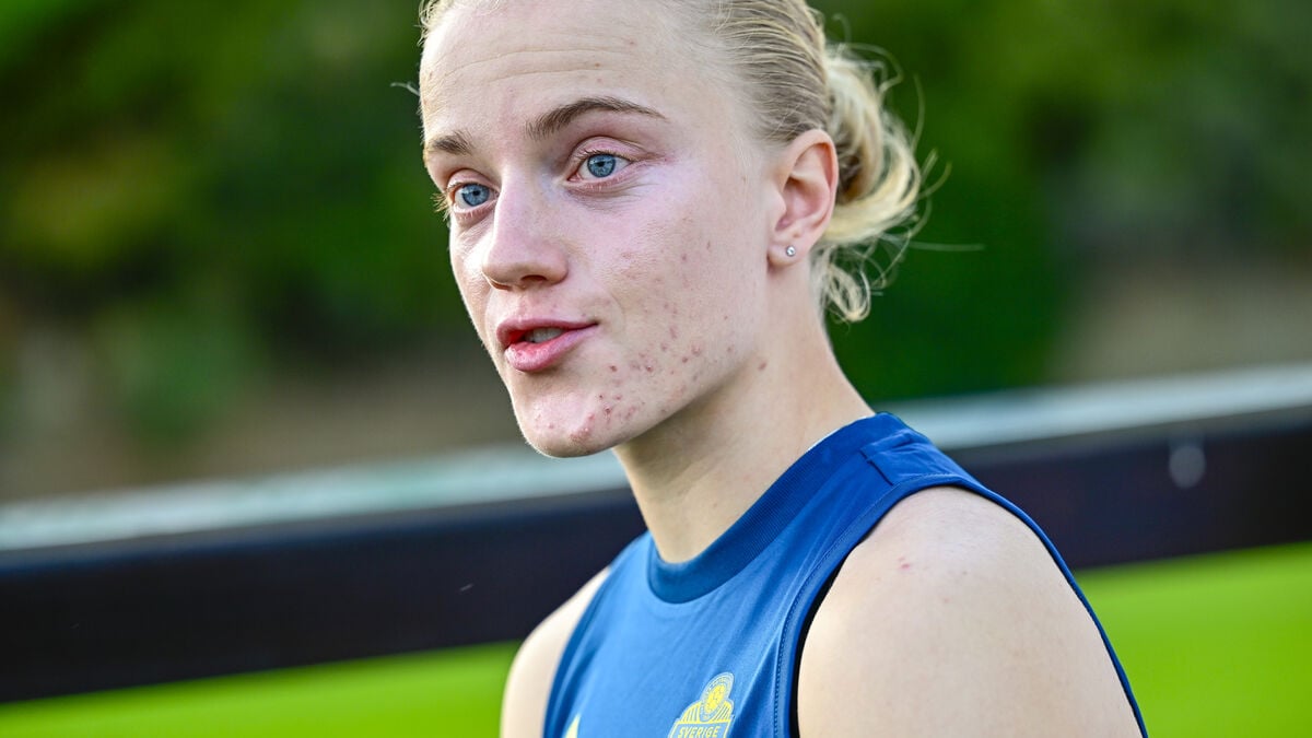 Football Helps Swedish Defender Anna Sandberg Cope with Grief