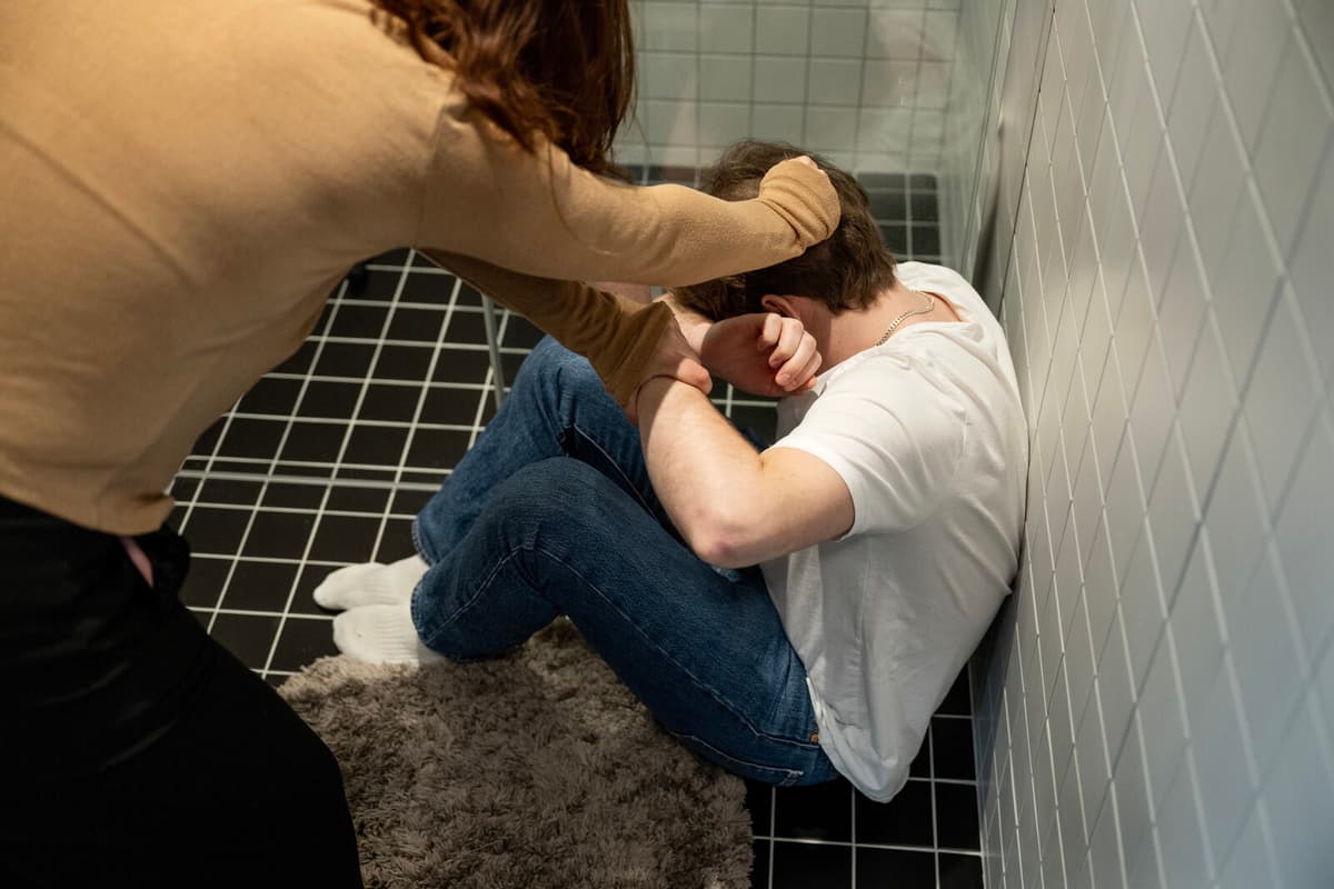 One in Five Men Faces Violence in Close Relationships, Report Reveals