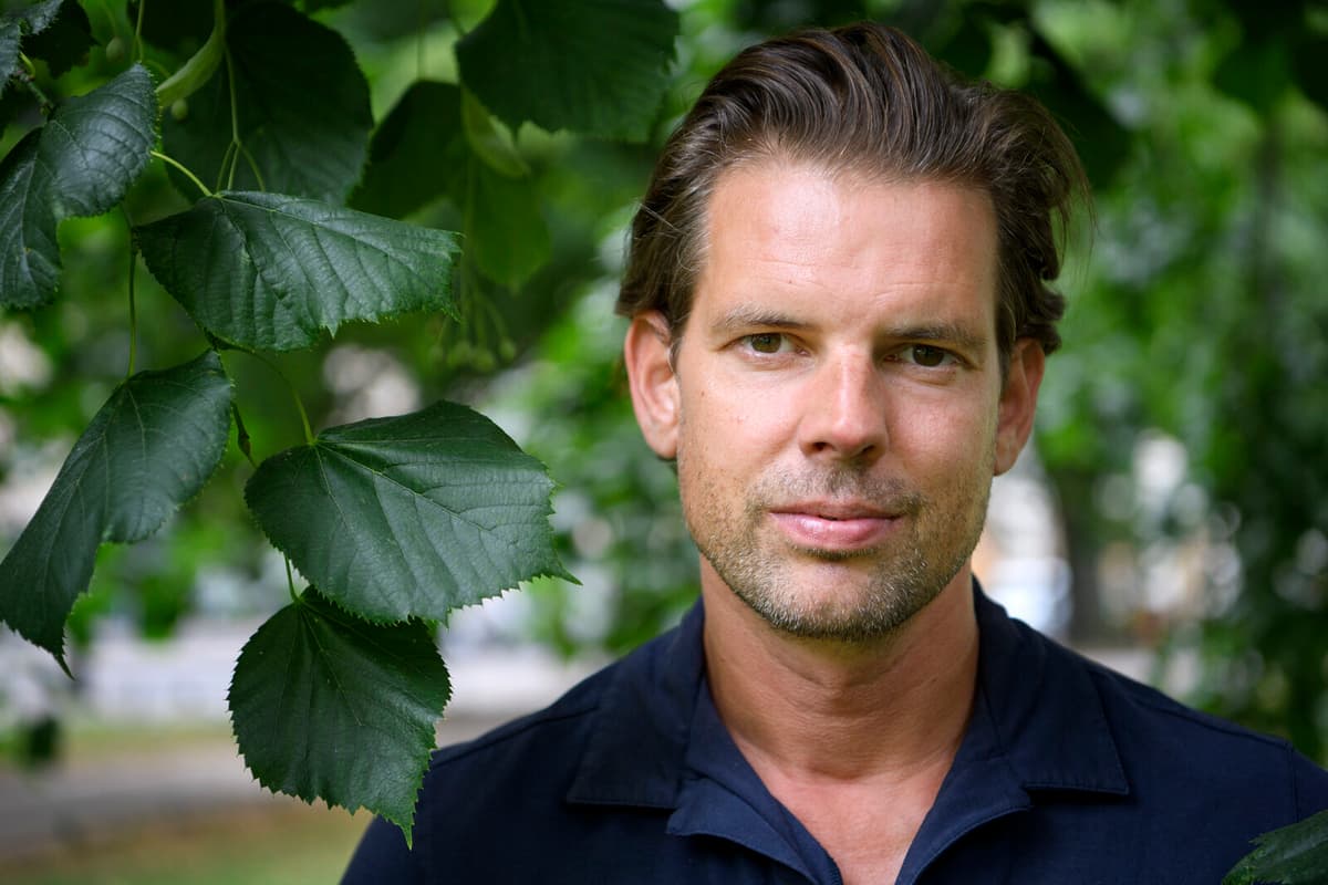 Alex Schulman Discusses Misunderstood Humor and New Book 17 June