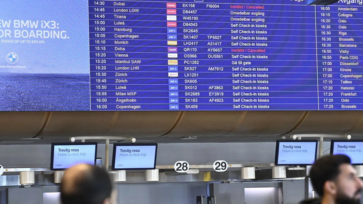 Hundreds of Swedes return home after airspace closure in the Middle East