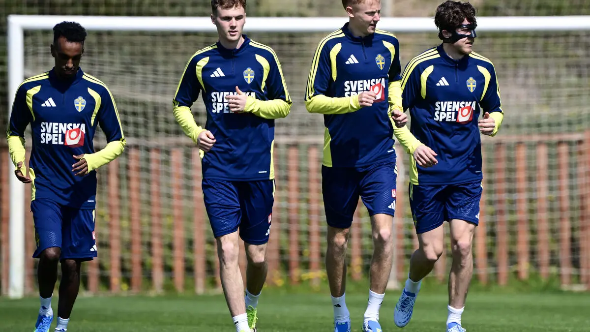 Hugo Larsson to have tonsil surgery after the season