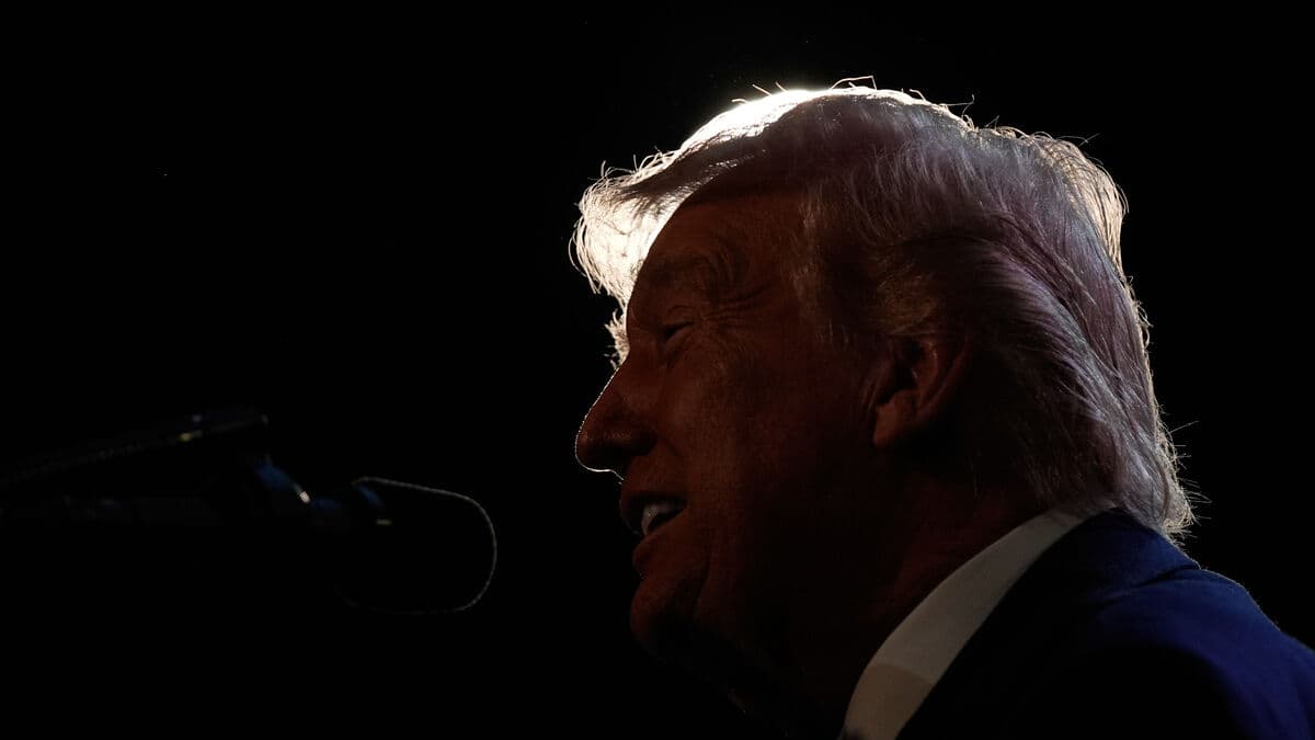 Sources: Iran is mining the Strait of Hormuz