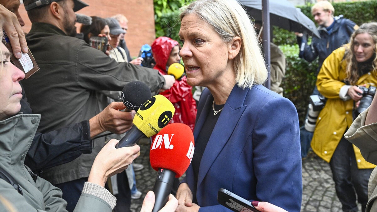 Nooshi Dadgostar says Magdalena Andersson must name parties she wants in government