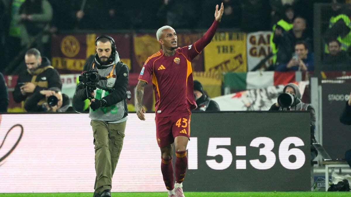 Brazilian right-back Wesley Franca misses World Cup after thigh injury