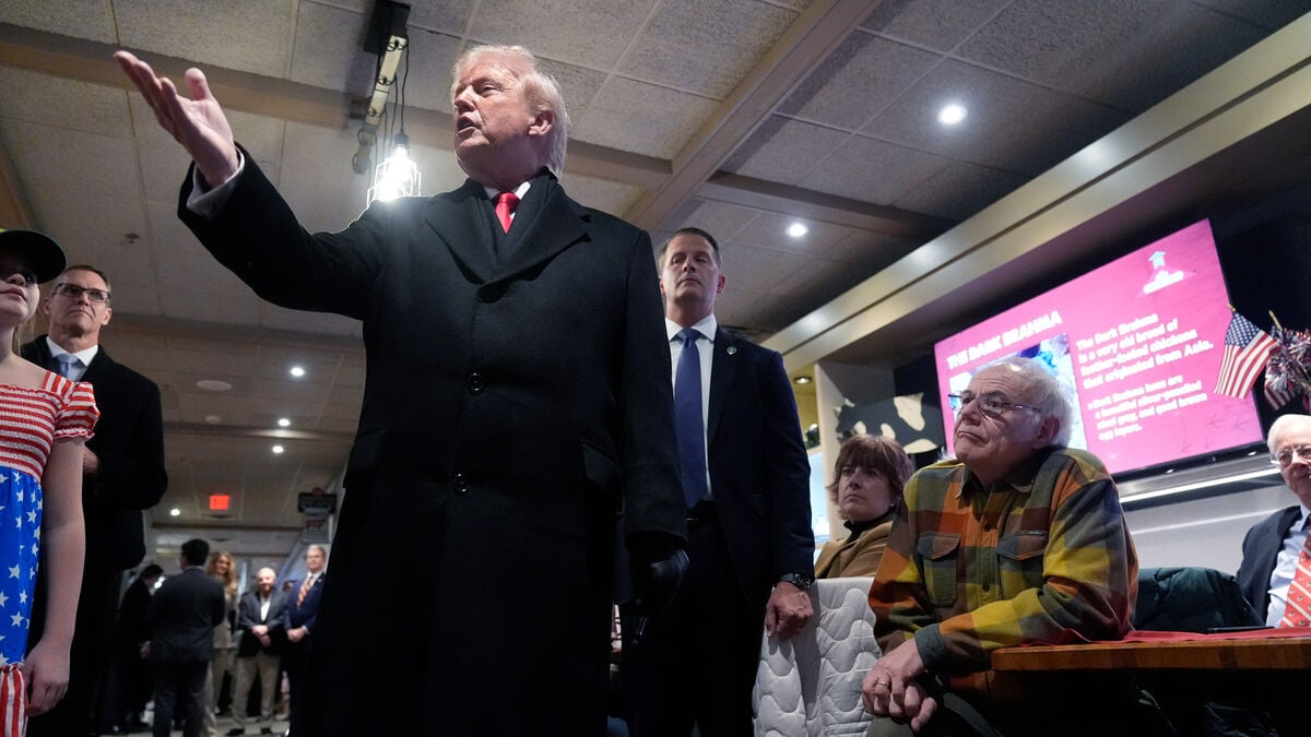 Trump promises de-escalation in Minneapolis after recent shootings