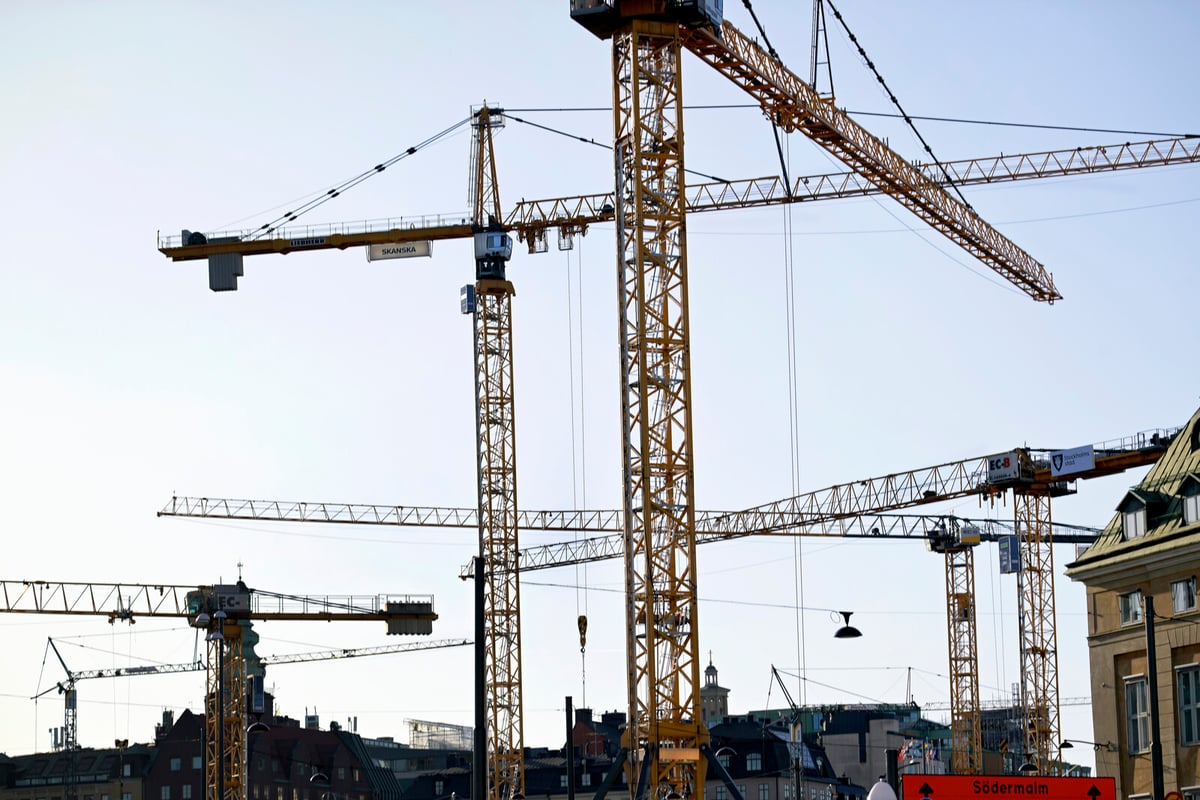 Economic Crimes Targeting Banks, Pensions, and Welfare Systems in Europe