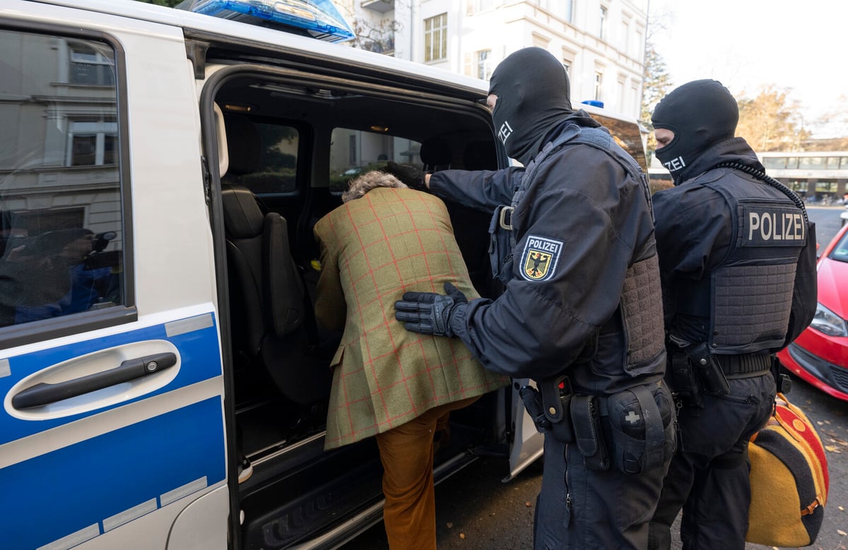 German Police Arrest Right-Wing Extremists in Terrorism Probe