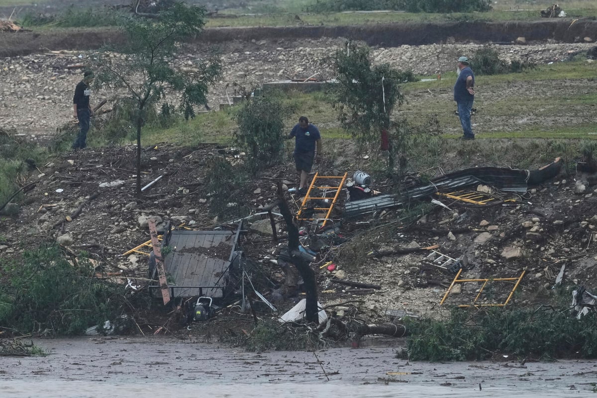 Late Night Warning Issued for Deadly Texas Flood