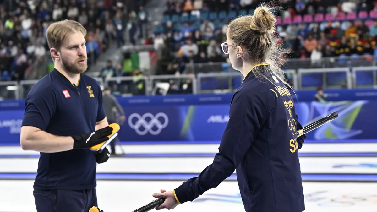 Swedish victory after shock keeps medal dream alive