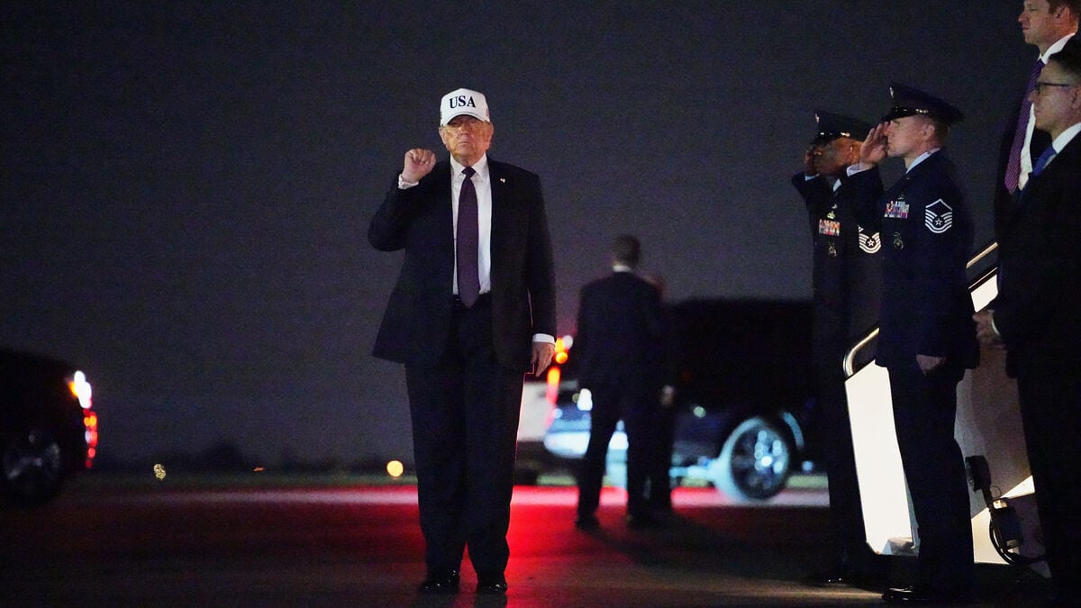 Trump urges Iranians to take control of their country