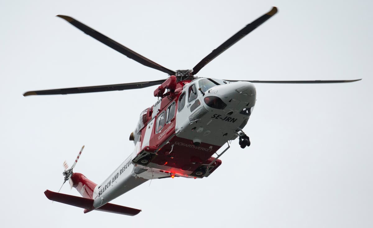 Boat Capsizes Near Sollefteå: Two Missing, Search Suspended