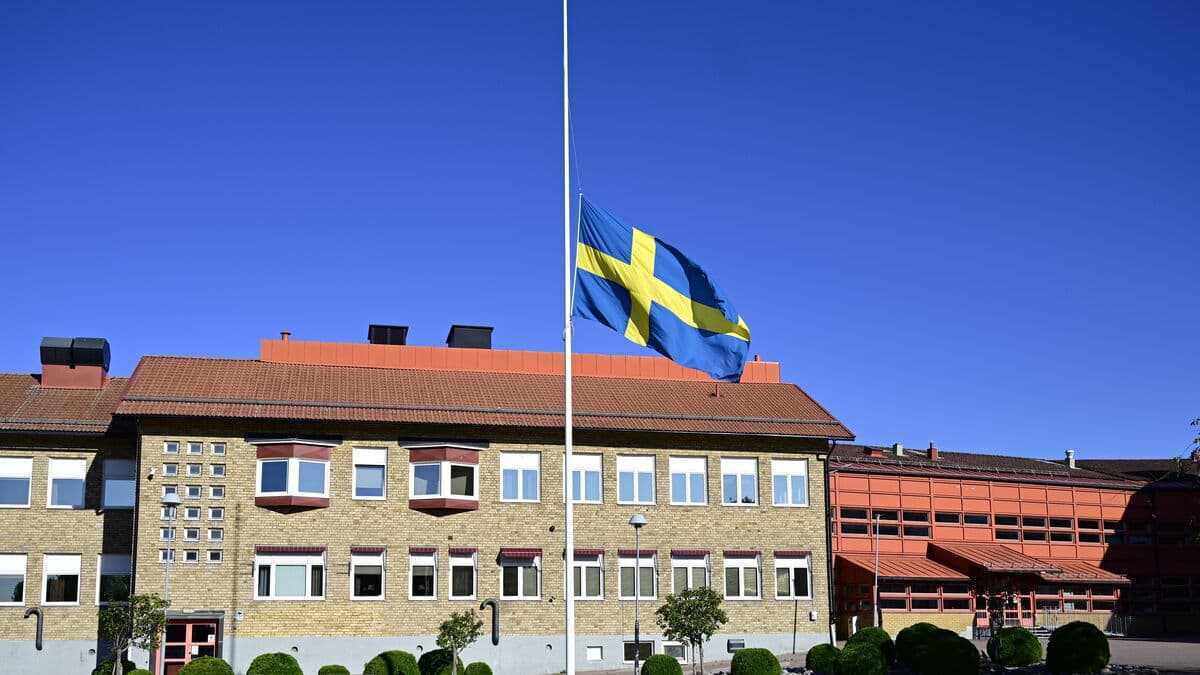 Hundreds of interviews remain in Fagersta school attack investigation