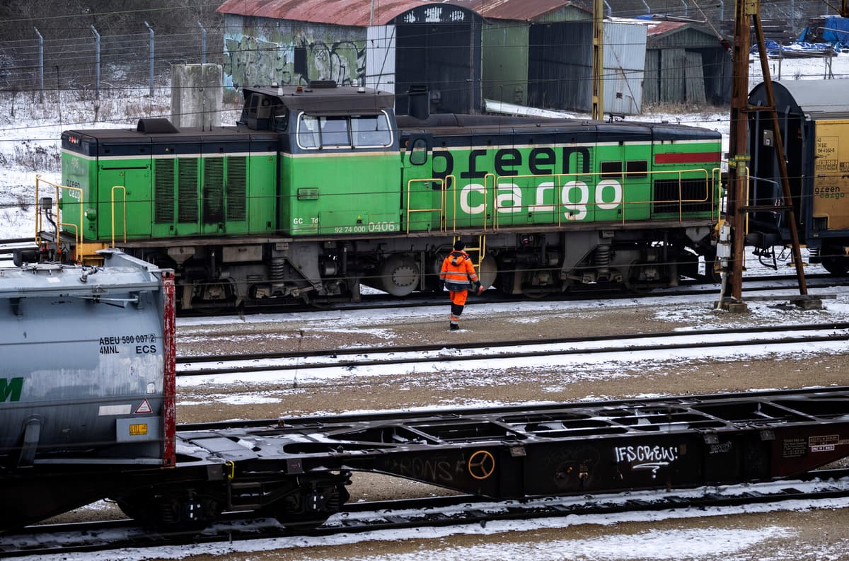 Work Environment Authority Investigates Green Cargo for Safety Violations