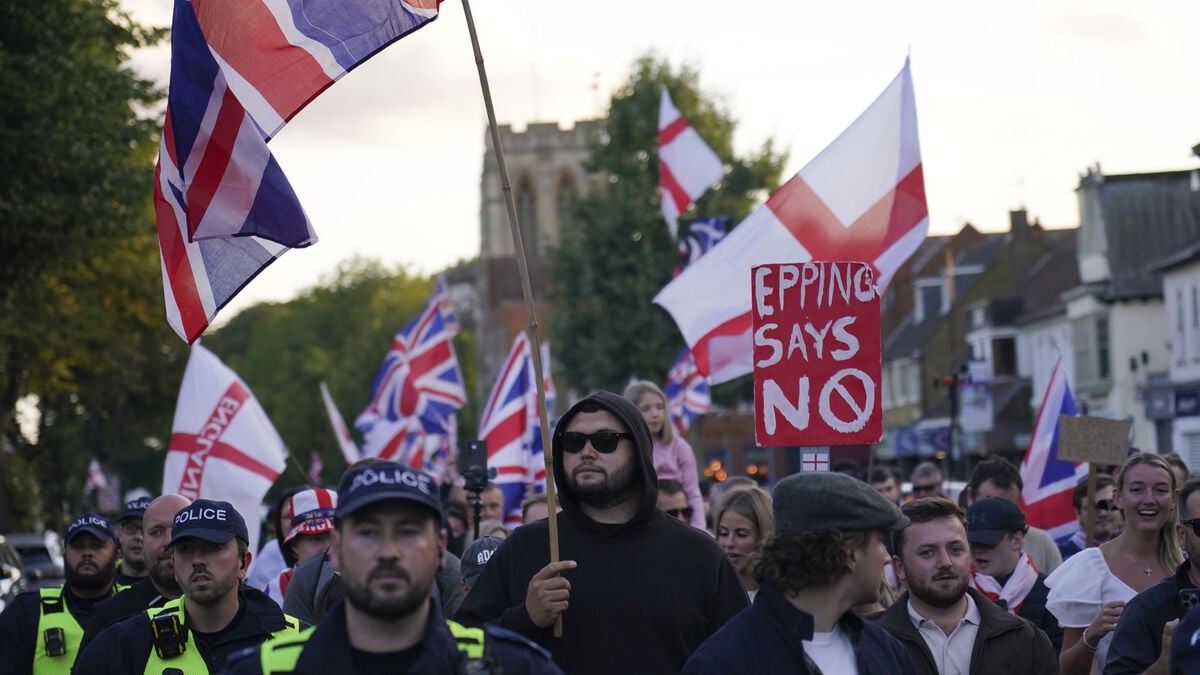 Sex Offender Mistakenly Released in UK Sparks Protests
