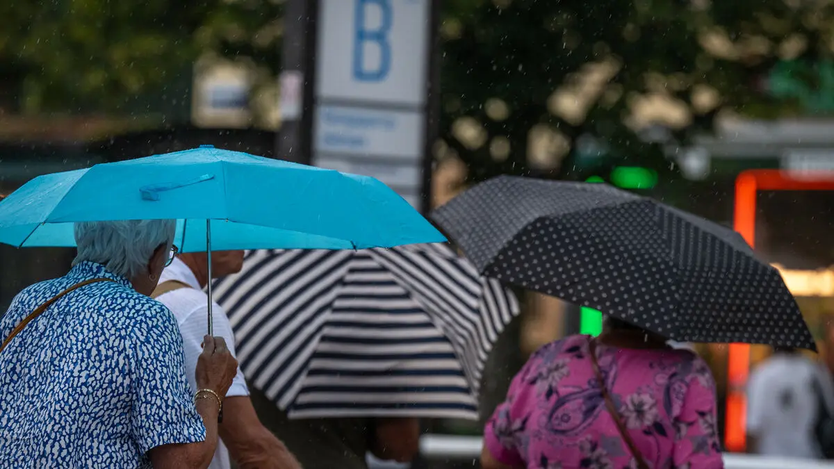 SMHI issues orange warning for heavy rain in eastern and central Östergötland