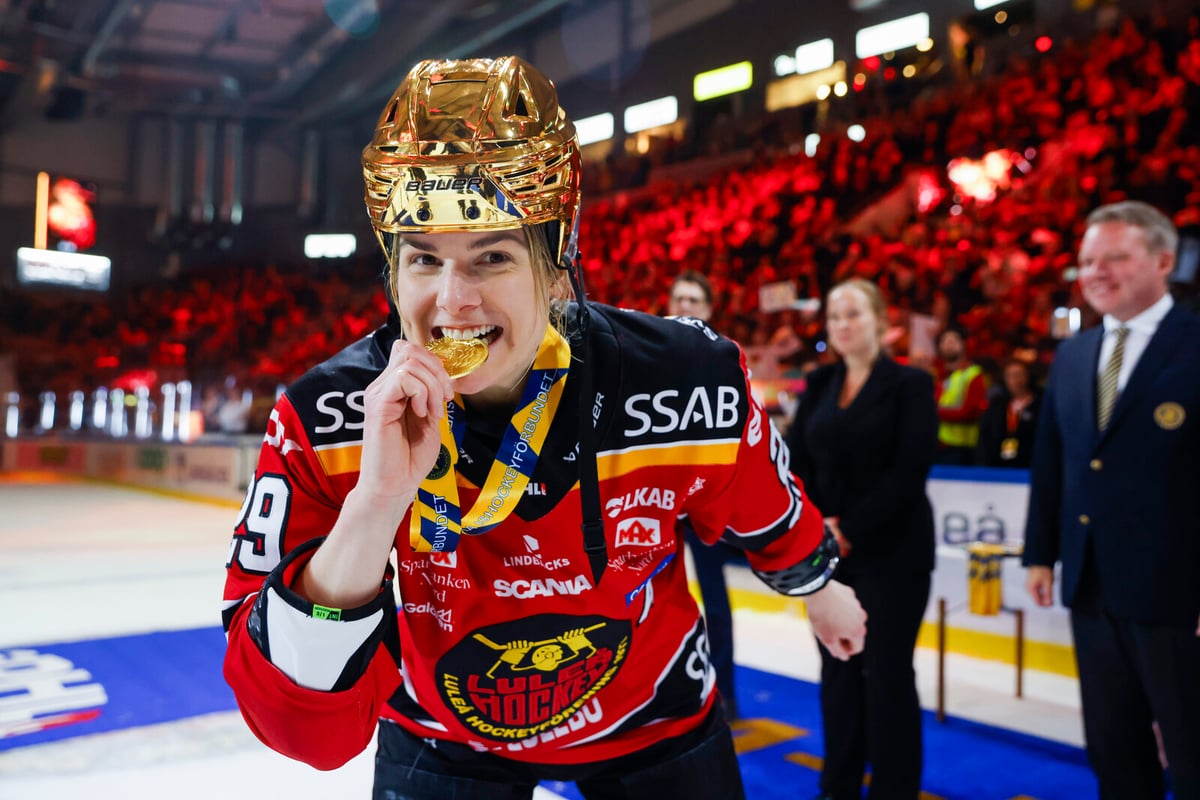 Emma Nordin, All-Time Top Scorer in Women's Hockey League, Retires