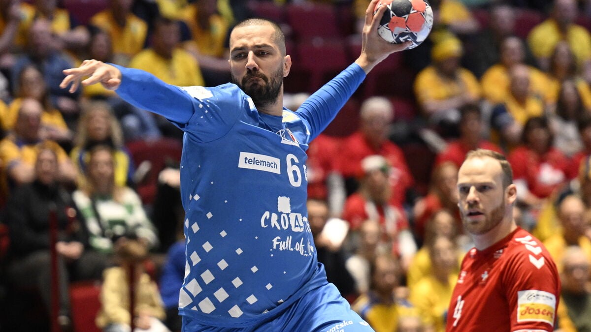 Four teams tied on points in Sweden's European Championship group