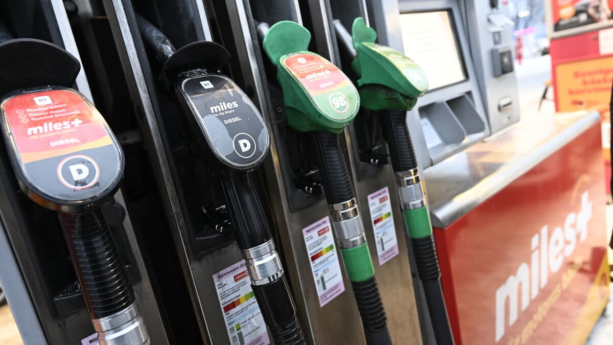 EU ministers at emergency meeting urged to save diesel and jet fuel