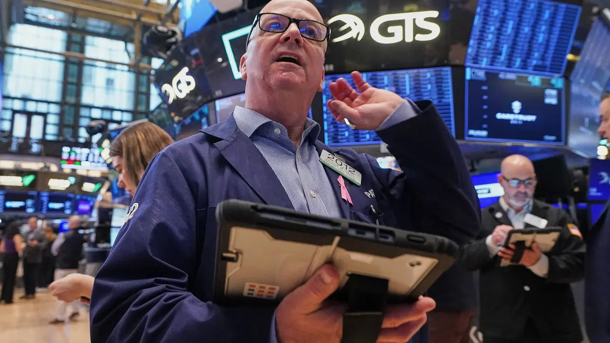 Tech stocks lift Wall Street despite rising inflation concerns