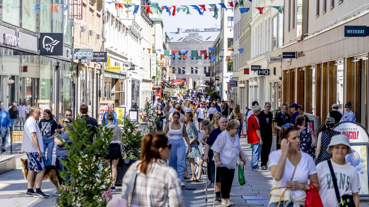 SCB: Retail sales hit record high in August