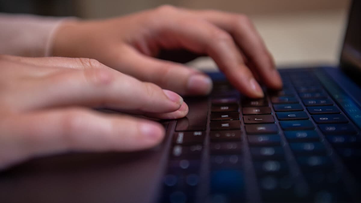 Millions of Computers Face Security Risks as Windows 10 Support Ends