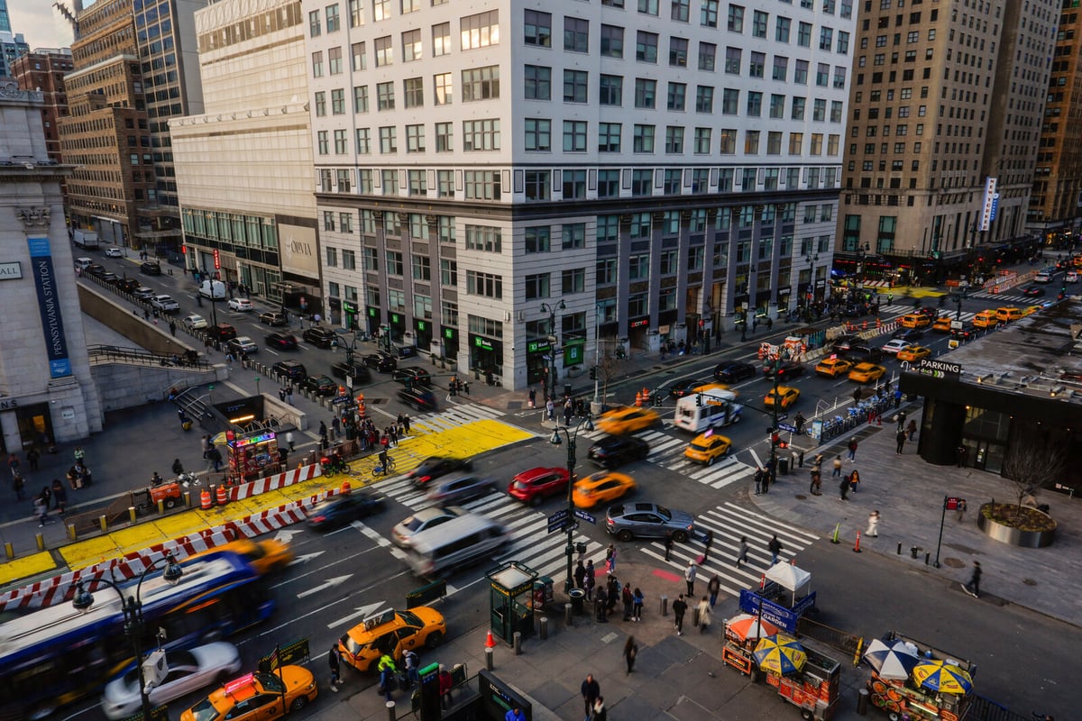 US GDP Growth Revised Upwards to 3.3% in Second Quarter