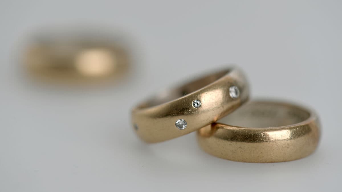 Rising prices for wedding rings - look in hidden places